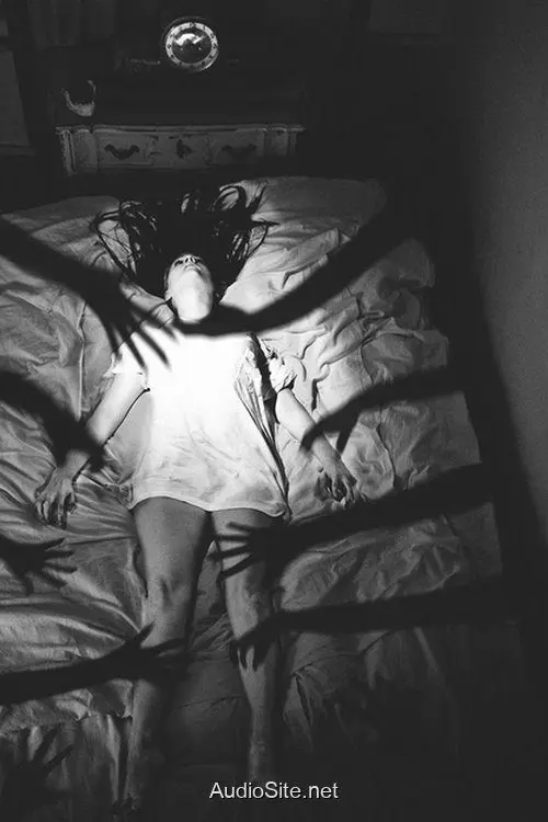 Chánh Tổng: Máu: Lời Nguyền