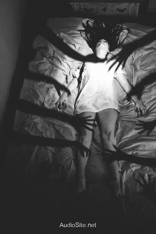 Vô Nguyệt: Máu và Tro Tàn